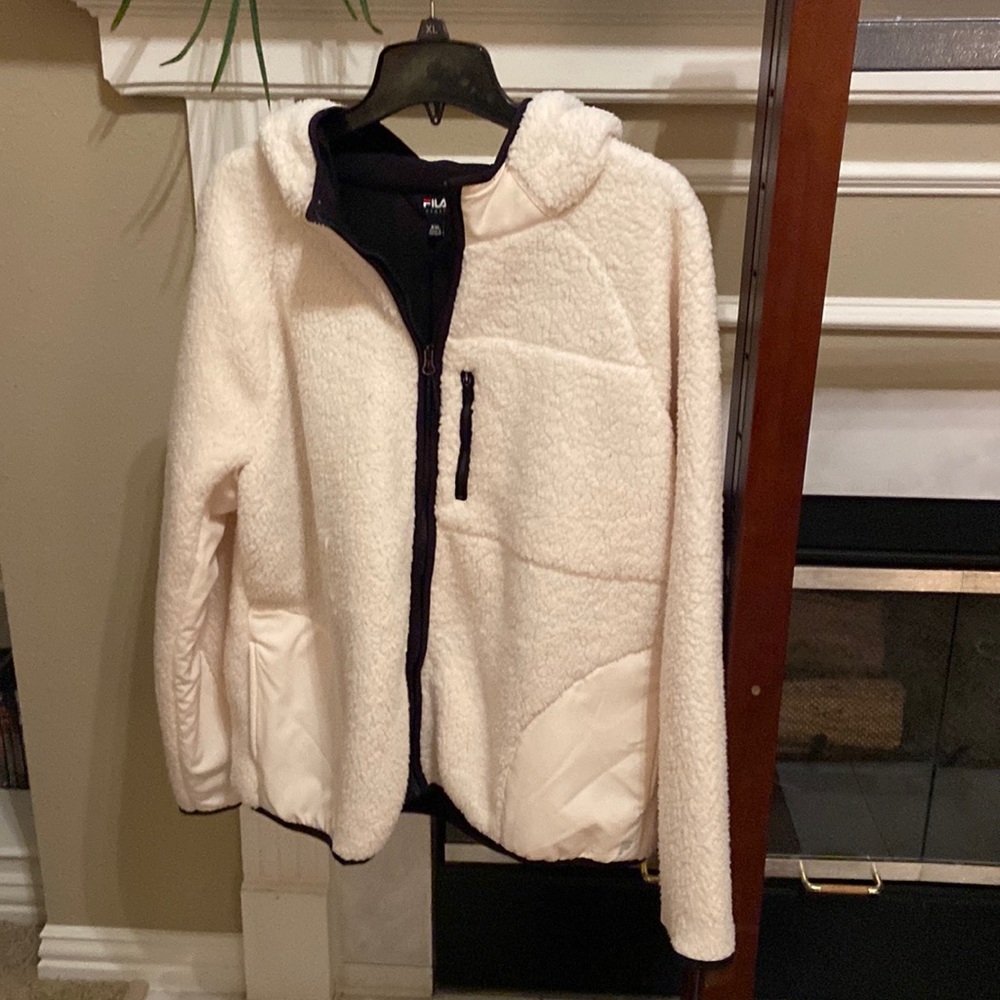 Cute Sherpa hoodie jacket. XXL. Fila